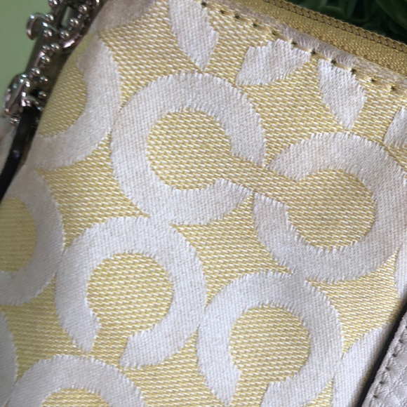 Yellow coach wristlet - Picture 3 of 5